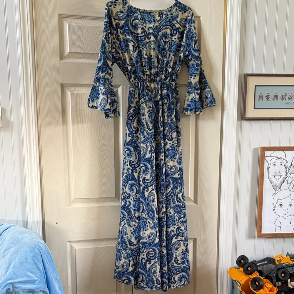 Blue and cream Paisley Maxi Dress - Picture 3 of 4